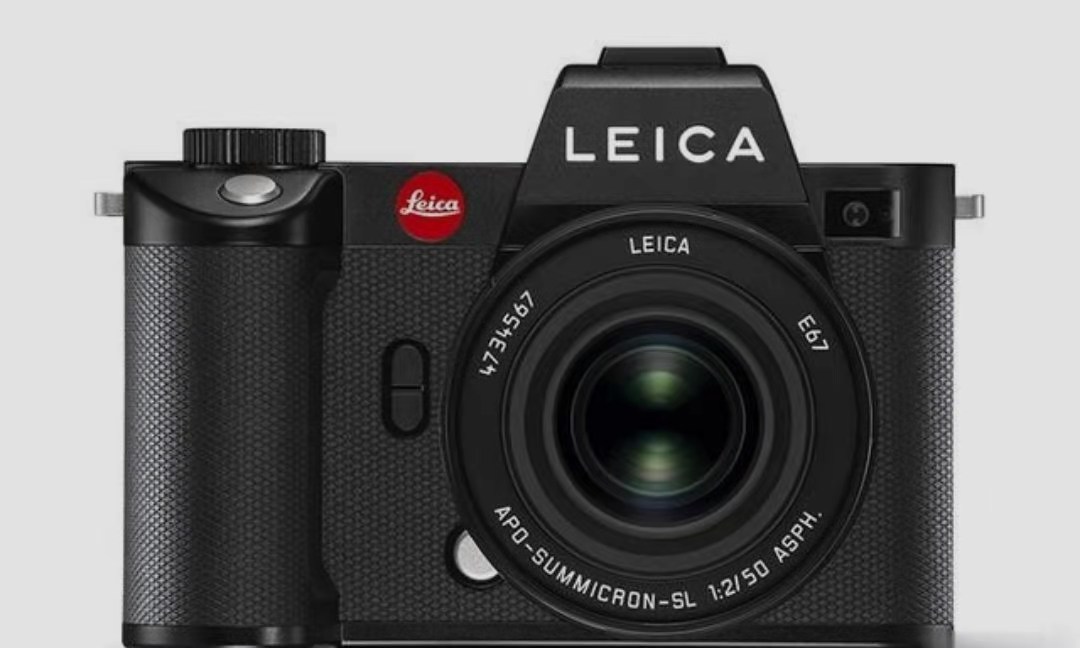Four Reasons for Buying Leica SL2-S